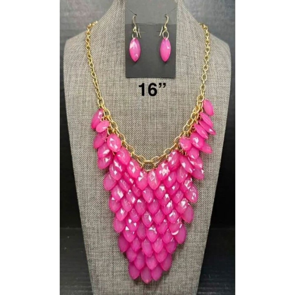 136. Bold Hot Pink Faceted Stone Cascading Bib Necklace Set